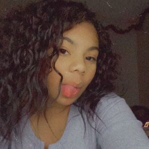 Meet your Posher, Jocelyn